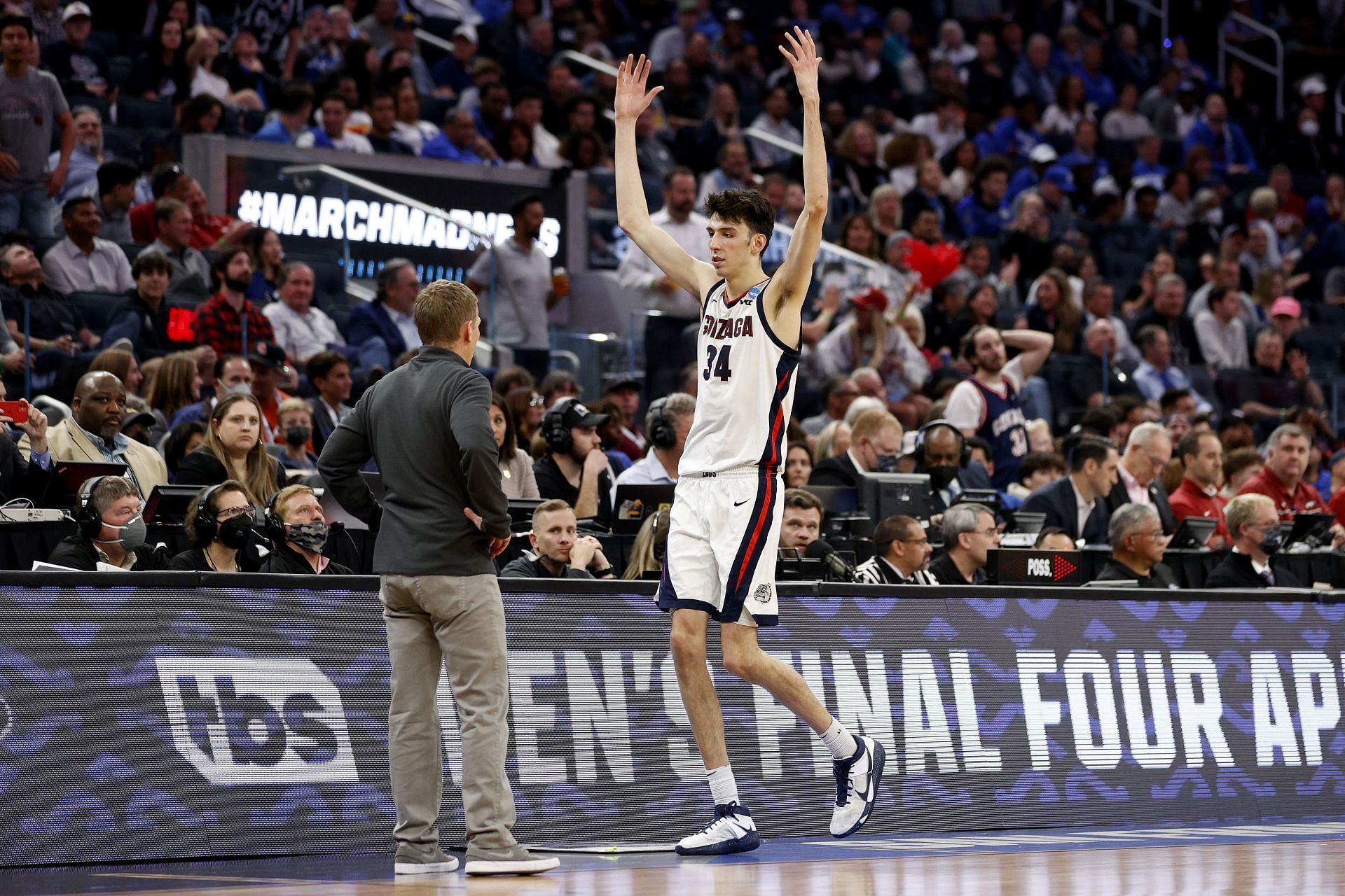 Chet Holmgren is a potential outside pick for the Rockets.